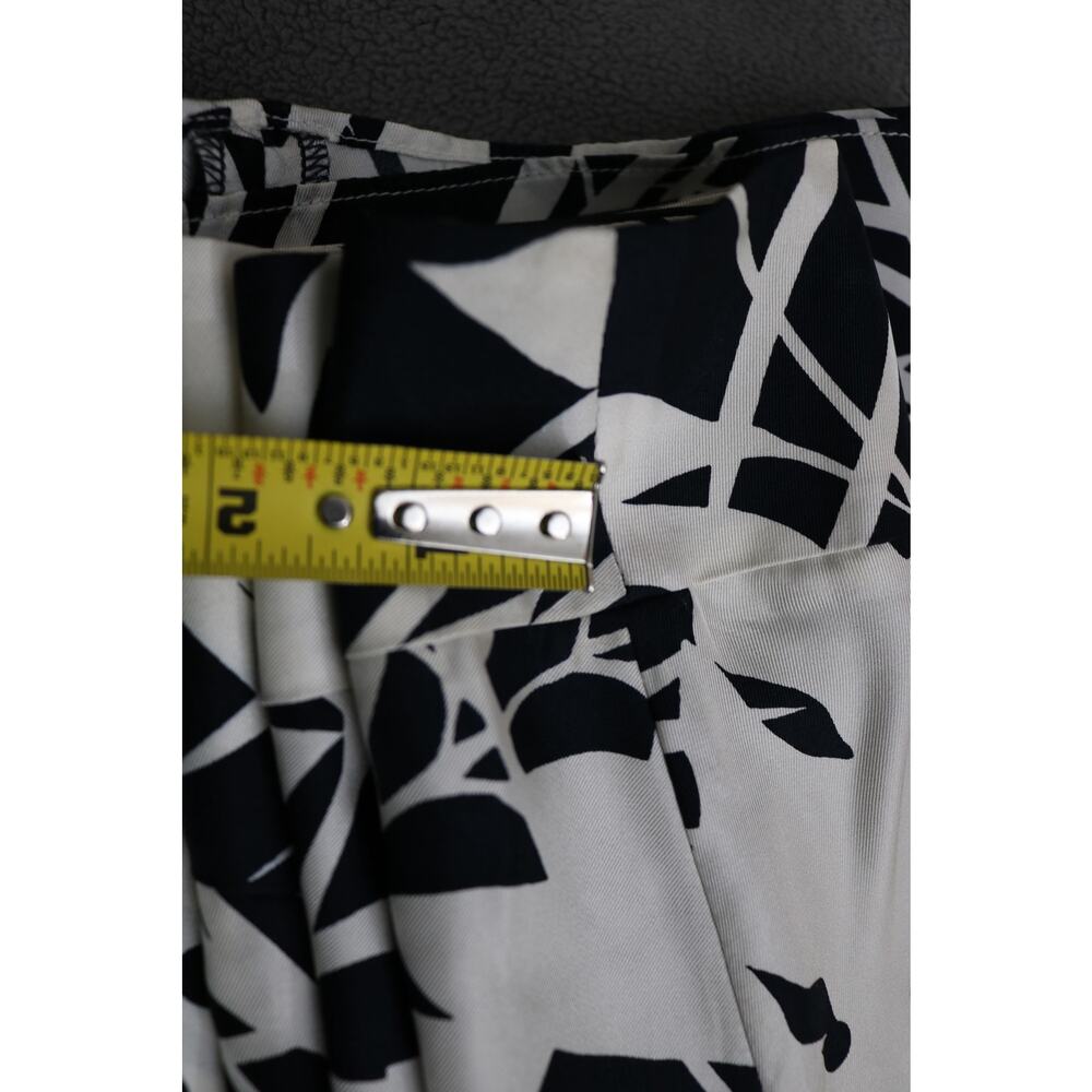 ANN TAYLOR ALine Midi Skirt Womens Size 14 Black White Tropical Palm Trees Silk - Picture 9 of 13